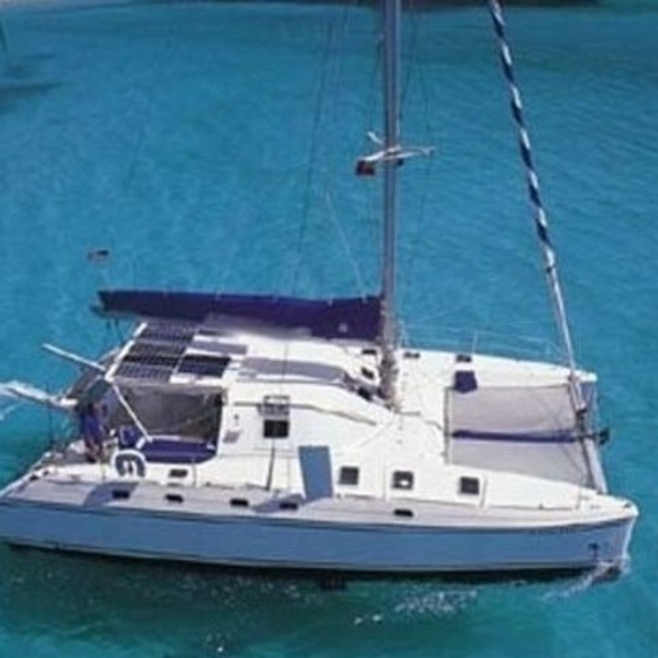 Red - Catana 44